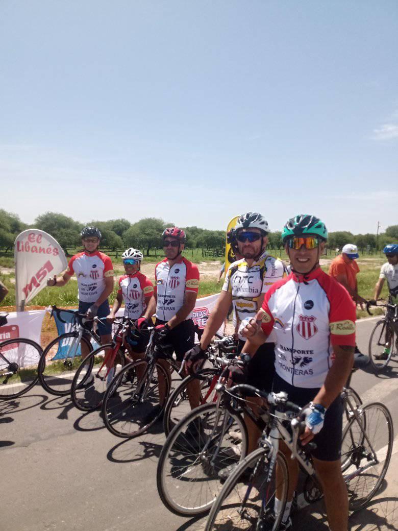 Ciclistas en ruta