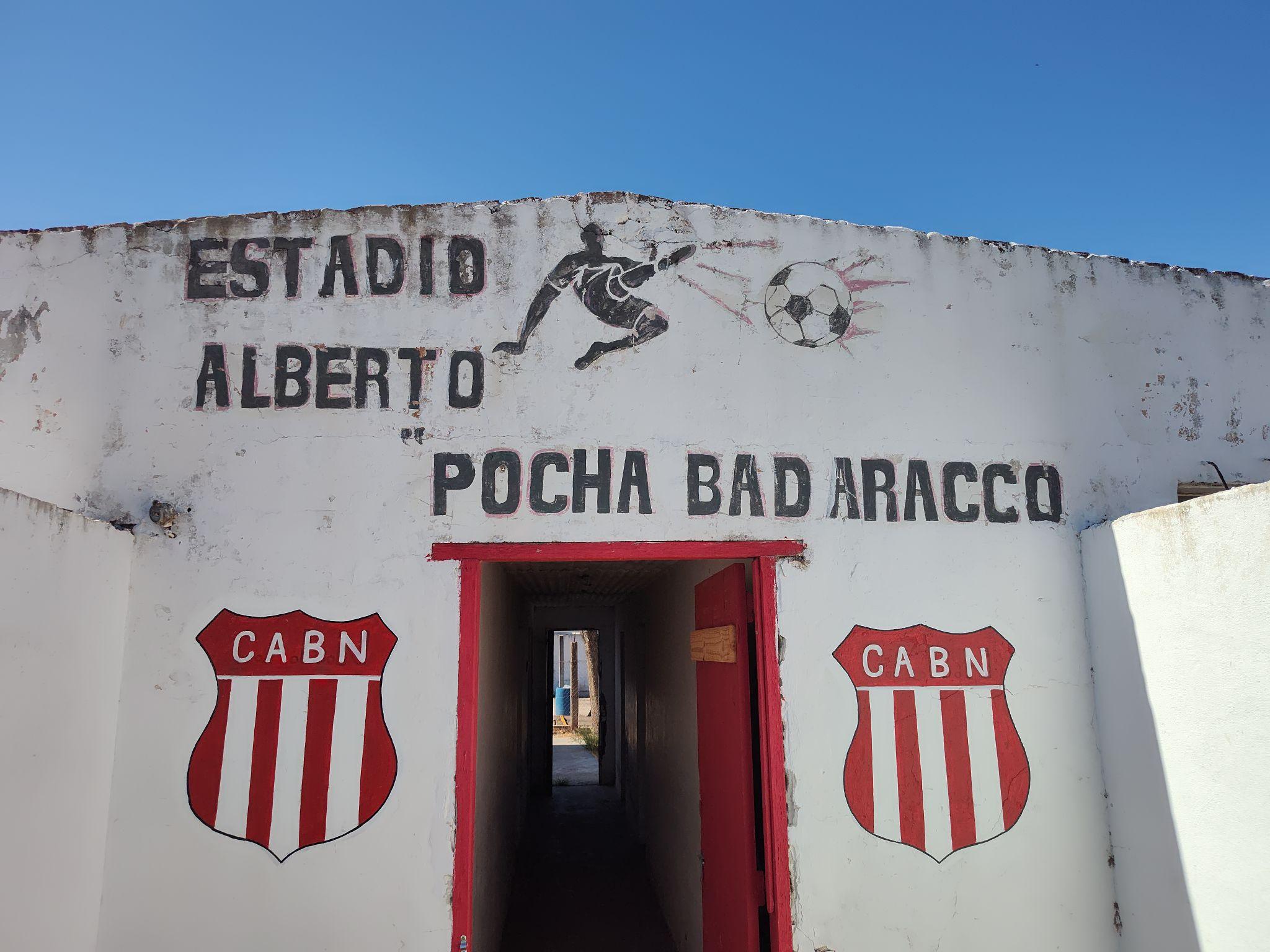 Túnel de salida al campo