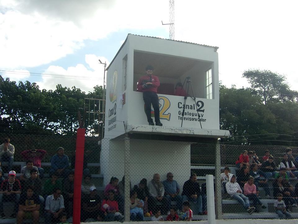 Tribuna Enrique Vecchio